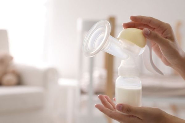 1 lần hút sữa tốn mất bao nhiêu calo, tiêu hao, nhiều có giảm cân không, gầy, mỗi, giúp